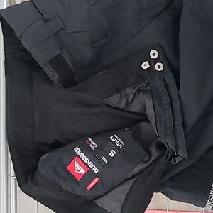 Quick Silver Snowboard/Ski Pants, Mens Small, but fit more like medium